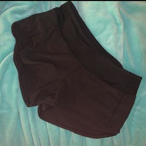 lululemon shorts. size 4. black. worn maybe once